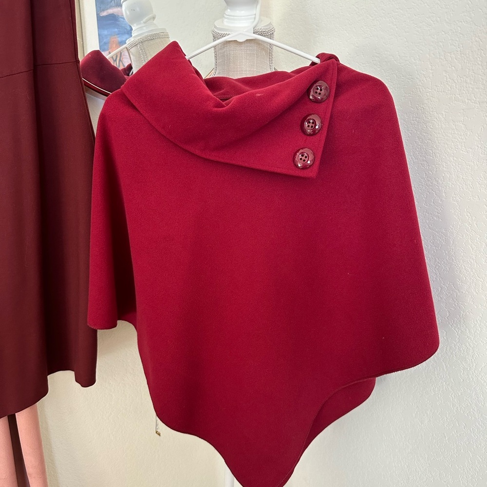 Elegant Red Buttoned Women's